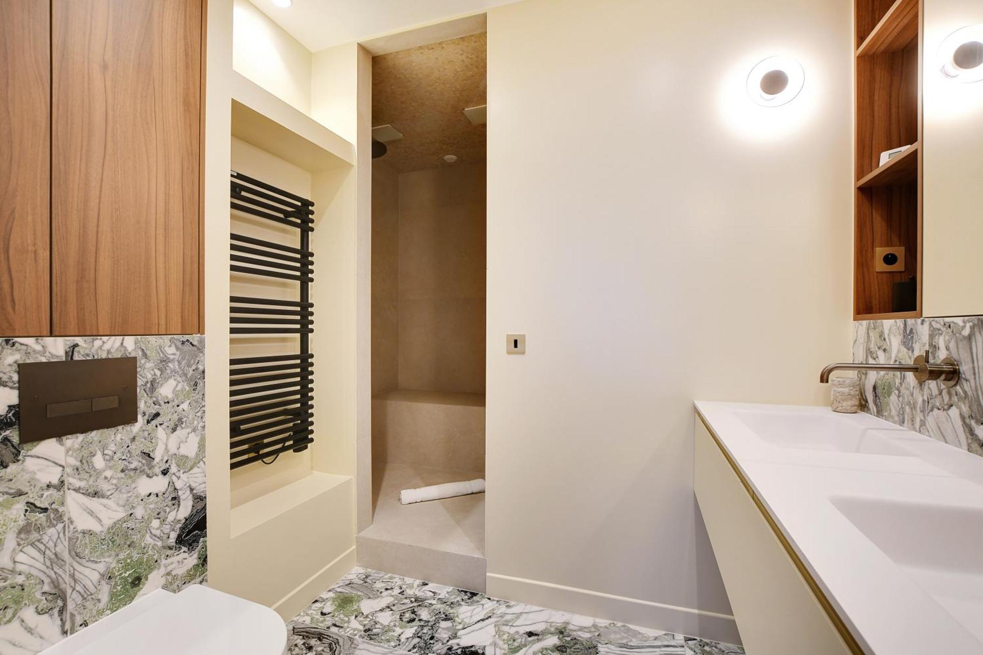 Pick A Flat's In Tour Eiffel - Rue De L'amiral Hamelin Parijs